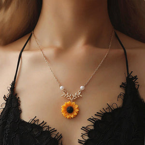 CHARMING SUNFLOWER NECKLACE